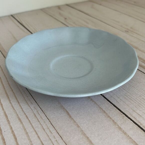 1950s Grindley Lupin Blue Petalware teacup and saucer - Picture 4 of 7